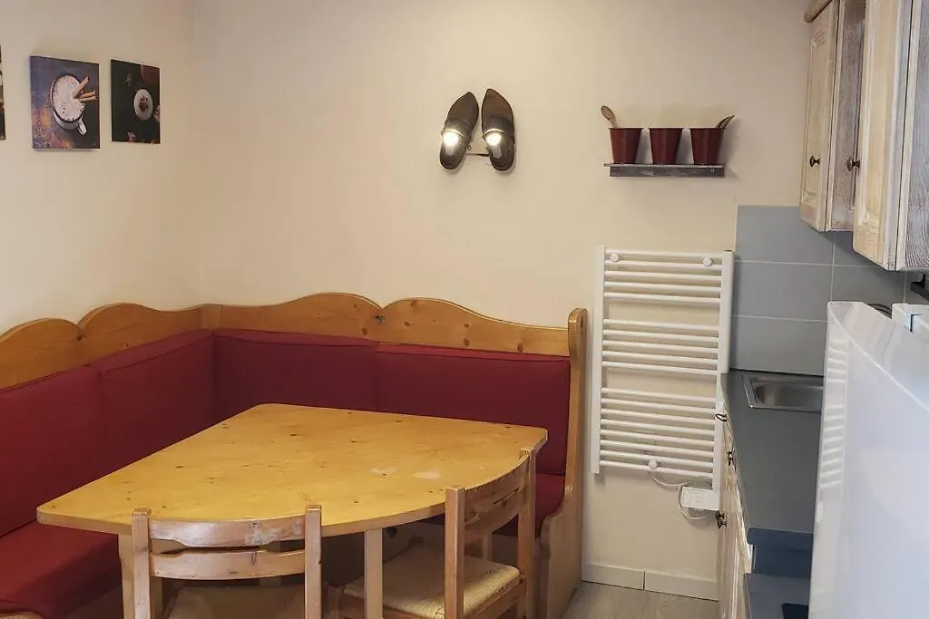 La Lotiere Villa Fontaine-le-Puits 0*,  France